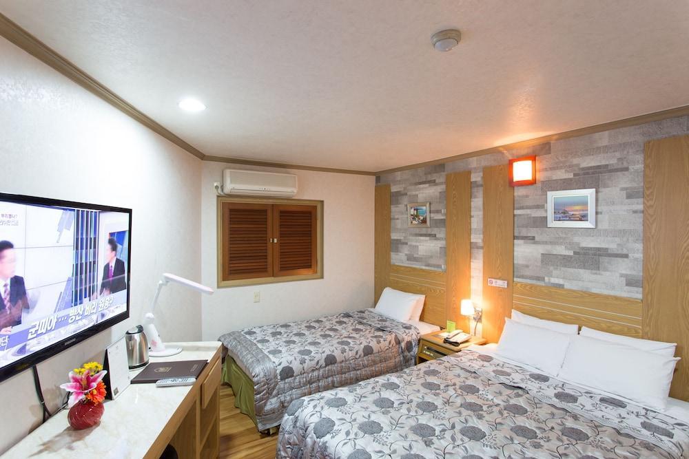 Kaya Tourist Hotel Seoel Buitenkant foto