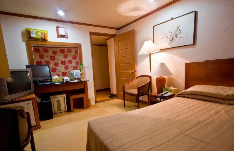 Kaya Tourist Hotel Seoel Buitenkant foto